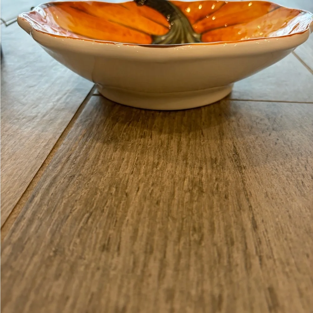 Williams Sonoma Orange Pumpkin Ceramic Dish and Metal Wreath Decor